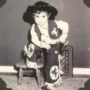 Meet your Posher, Connie